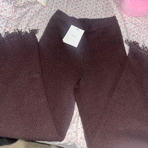 the CUTEST Dissh brown knit pants😩😍😍😍